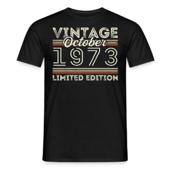 Oktober 1973 Geburtstag October 1973 Birthday Gift - Männer T-Shirt - Schwarz - Vorne - AI Model Male 178 light (178cm)