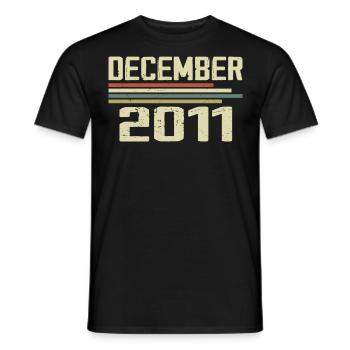 Décembre 2011 Vintage Vintage Rétro Anniversaire - T-shirt homme - noir - Devant - AI Model Male 178 light (178cm)
