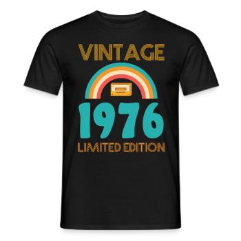 Rétro Classique 1976 - T-shirt homme - noir - Devant - AI Model Male 178 light (178cm)
