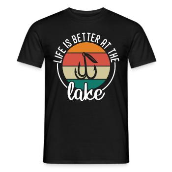 Life is better at Lake 1 - - Men's T-Shirt - black - Front - AI Model Male 178 light (178cm)