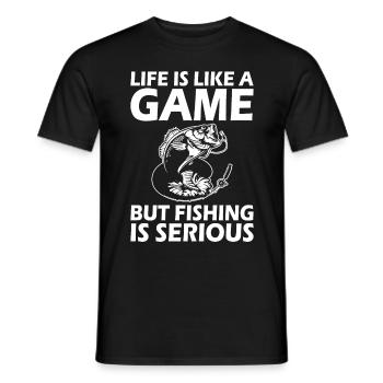 Das Leben ist wie ein Spiel, aber Angeln ist ernst - Männer T-Shirt - Schwarz - Vorne - AI Model Male 178 light (178cm)