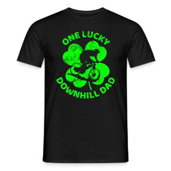 Radfahren St. Patrick's Day Kleeblatt - Männer T-Shirt - Schwarz - Vorne - AI Model Male 178 light (178cm)