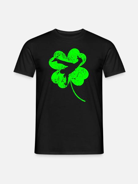 Capoeira St. Patrick's day shamrock - Men's T-Shirt - black