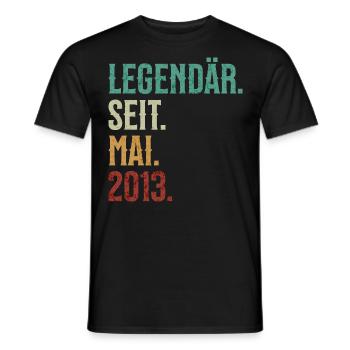 Legendär. Seit. Mai. 2013. Retro Birthday - Männer T-Shirt - Schwarz - Vorne - AI Model Male 178 light (178cm)