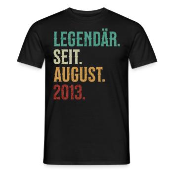Legendär. Seit. August. 2013. Retro Birthday - Männer T-Shirt - Schwarz - Vorne - AI Model Male 178 light (178cm)