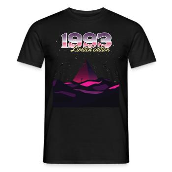 SW 1993 Pyramide Limited Edition - Männer T-Shirt - Schwarz - Vorne - AI Model Male 178 light (178cm)