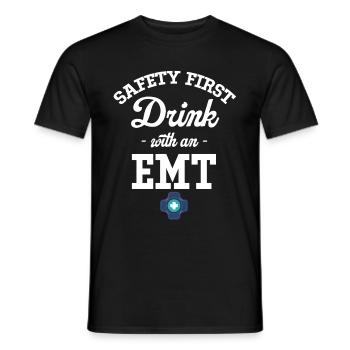 La sécurité passe avant tout avec un ambulatoire - T-shirt homme - noir - Devant - AI Model Male 178 light (178cm)