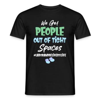 Nous sortons les gens des espaces confinés - T-shirt homme - noir - Devant - AI Model Male 178 light (178cm)