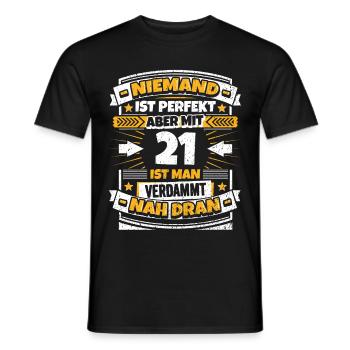 Lustiger Spruch 21. Geburtstag - Männer T-Shirt - Schwarz - Vorne - AI Model Male 178 light (178cm)