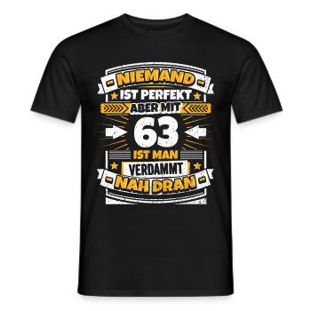 Lustiger Spruch 63. Geburtstag - Männer T-Shirt - Schwarz - Vorne - AI Model Male 178 light (178cm)