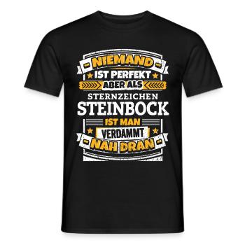 Lustiger Sternzeichen Steinbock Spruch - Männer T-Shirt - Schwarz - Vorne - AI Model Male 178 light (178cm)