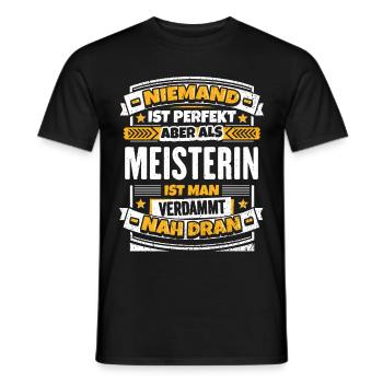Lustige Meisterin - Männer T-Shirt - Schwarz - Vorne - AI Model Male 178 light (178cm)
