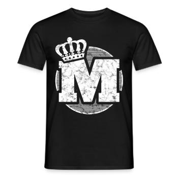 Stylischer Buchstabe M mit Krone - Männer T-Shirt - Schwarz - Vorne - AI Model Male 178 light (178cm)