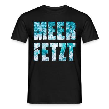 Meer Fetzt Wellen Brandung Gischt Ufer Küste - Männer T-Shirt - Schwarz - Vorne - AI Model Male 178 light (178cm)