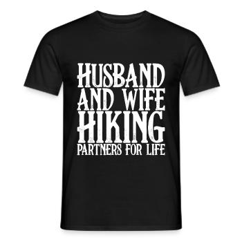 Husband And Wife Hiking Partners For Life - Männer T-Shirt - Schwarz - Vorne - AI Model Male 178 light (178cm)