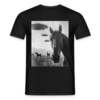 Selfie de cheval avec OVNI Étrange des années 50 Photo 4 - T-shirt homme - noir - Devant - AI Model Male 178 light (178cm)