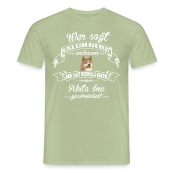 AKITA INU Glück - Männer T-Shirt - Sage - Vorne - AI Model Male 178 light (178cm)