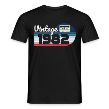 Vintage 1982 birth in 1982 gift man woman - Men's T-Shirt - black - Front - AI Model Male 178 light (178cm)