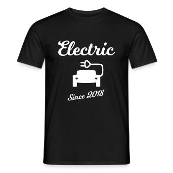 Électrique depuis 2018 - T-shirt homme - noir - Devant - AI Model Male 178 light (178cm)