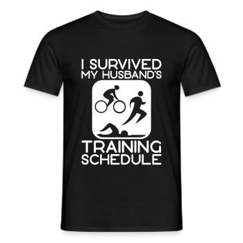 I Survived My Husband's Training Schedule - Männer T-Shirt - Schwarz - Vorne - AI Model Male 178 light (178cm)