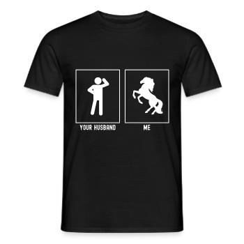Haar man - ik - paard poseren - Heren T-shirt - zwart - Voor - AI Model Male 178 light (178cm)