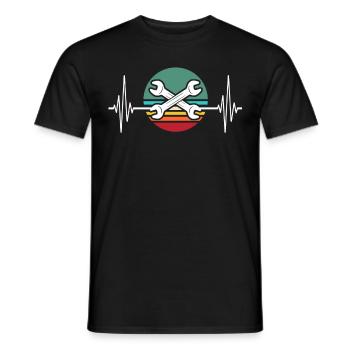 Machiniste ECG Opérateur de machine HeartLine - T-shirt homme - noir - Devant - AI Model Male 178 light (178cm)
