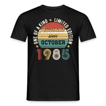 Génial depuis octobre 1985 Cadeau d’anniversaire - T-shirt homme - noir - Devant - AI Model Male 178 light (178cm)