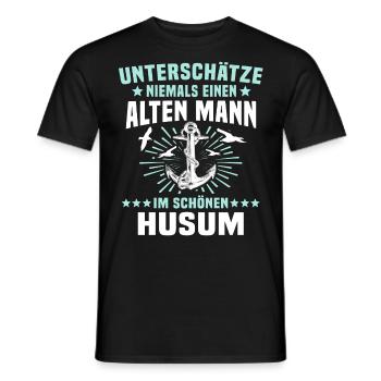 Husum Männer Husumer Mann - Männer T-Shirt - Schwarz - Vorne - AI Model Male 178 light (178cm)