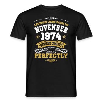 Né en novembre 1974 Cadeau d’anniversaire - T-shirt homme - noir - Devant - AI Model Male 178 light (178cm)