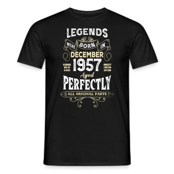 Legends Were Born In December 1957 Birthday - Männer T-Shirt - Schwarz - Vorne - AI Model Male 178 light (178cm)
