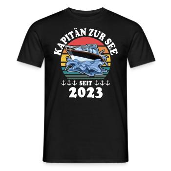 Kapitän Boot Bootsführerschein 2023 - Männer T-Shirt - Schwarz - Vorne - AI Model Male 178 light (178cm)