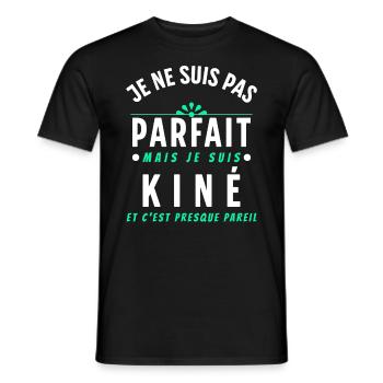 Kiné Cadeau pour Kinésithérapeute Rigolo Humour - T-shirt homme - noir - Devant - AI Model Male 178 light (178cm)