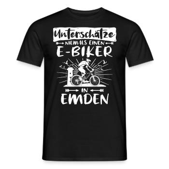 Emden Ebike Emdener Ebiker - Männer T-Shirt - Schwarz - Vorne - AI Model Male 178 light (178cm)