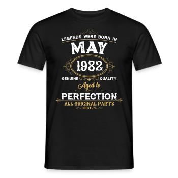 Les légendes sont nées en mai 1969 - T-shirt homme - noir - Devant - AI Model Male 178 light (178cm)