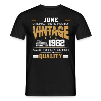 Vintage Aged To Perfection Juni 1982 - Männer T-Shirt - Schwarz - Vorne - AI Model Male 178 light (178cm)