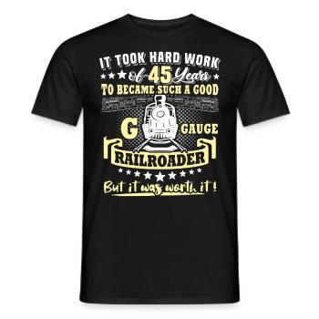 Gartenbahn 45. Geburtstag Garten Eisenbahn Spur G - Männer T-Shirt - Schwarz - Vorne - AI Model Male 178 light (178cm)