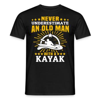 Kayaking Mann Unterschätze Kayakfahrer - Männer T-Shirt - Schwarz - Vorne - AI Model Male 178 light (178cm)