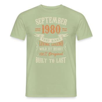Septembre 1980 Cadeau d’anniversaire - T-shirt homme - vert sauge - Devant - AI Model Male 178 light (178cm)