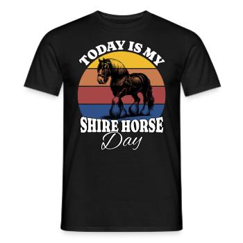 Shire Horse Shire Horse - Männer T-Shirt - Schwarz - Vorne - AI Model Male 178 light (178cm)