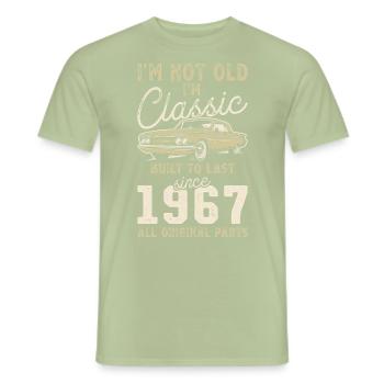 Geboren 1967 Geburtstag Oldtimer - Männer T-Shirt - Sage - Vorne - AI Model Male 178 light (178cm)