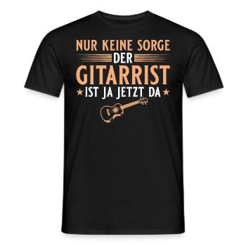 Gitarre Musiker ist ja jetzt da - Gitarrist - Männer T-Shirt - Schwarz - Vorne - AI Model Male 178 light (178cm)