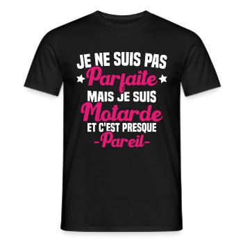 Je ne suis pas parfaite mais je suis motarde - T-shirt homme - noir - Devant - AI Model Male 178 light (178cm)