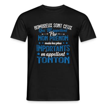 Les Plus Importants M'appellent Tonton Cadeau - T-shirt homme - noir - Devant - AI Model Male 178 light (178cm)