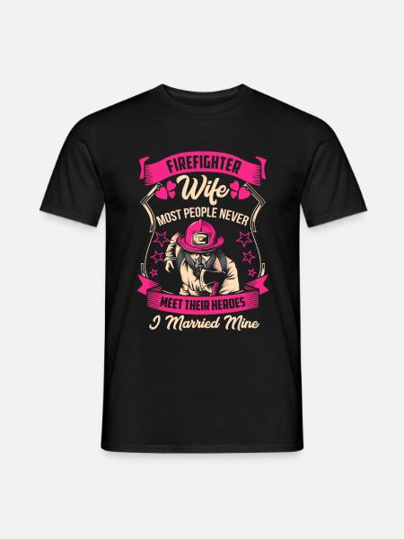 Firefighter woman firefighter marriage gift hero - Men's T-Shirt - black