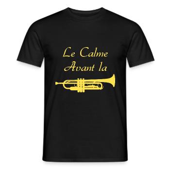 DIE RUHE VOR DER TROMPETE - Wortspiele - Männer T-Shirt - Schwarz - Vorne - AI Model Male 178 light (178cm)