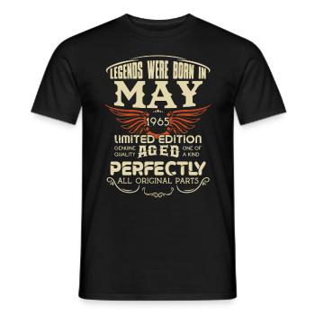 Legends Were Born In May 1965 Birthday - Männer T-Shirt - Schwarz - Vorne - AI Model Male 178 light (178cm)