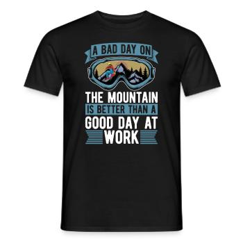 Ein Schlechter Tag Auf Dem Berg Ist Ein Besserer - Männer T-Shirt - Schwarz - Vorne - AI Model Male 178 light (178cm)