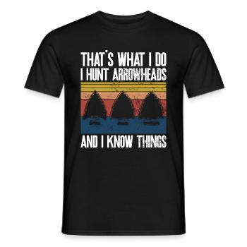 Pfeilspitzenjagd Artefakte Bogenschießen - Männer T-Shirt - Schwarz - Vorne - AI Model Male 178 light (178cm)