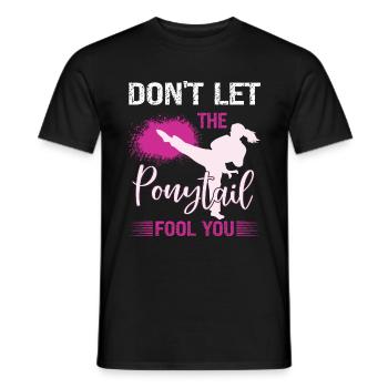 Karate Girl Martial Arts Women Karate Kick - Männer T-Shirt - Schwarz - Vorne - AI Model Male 178 light (178cm)