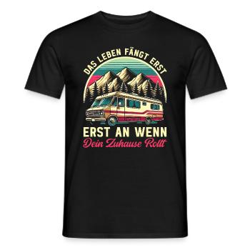Camper Wohnwagen Lagerfeuer Campingurlaub - Männer T-Shirt - Schwarz - Vorne - AI Model Male 178 light (178cm)